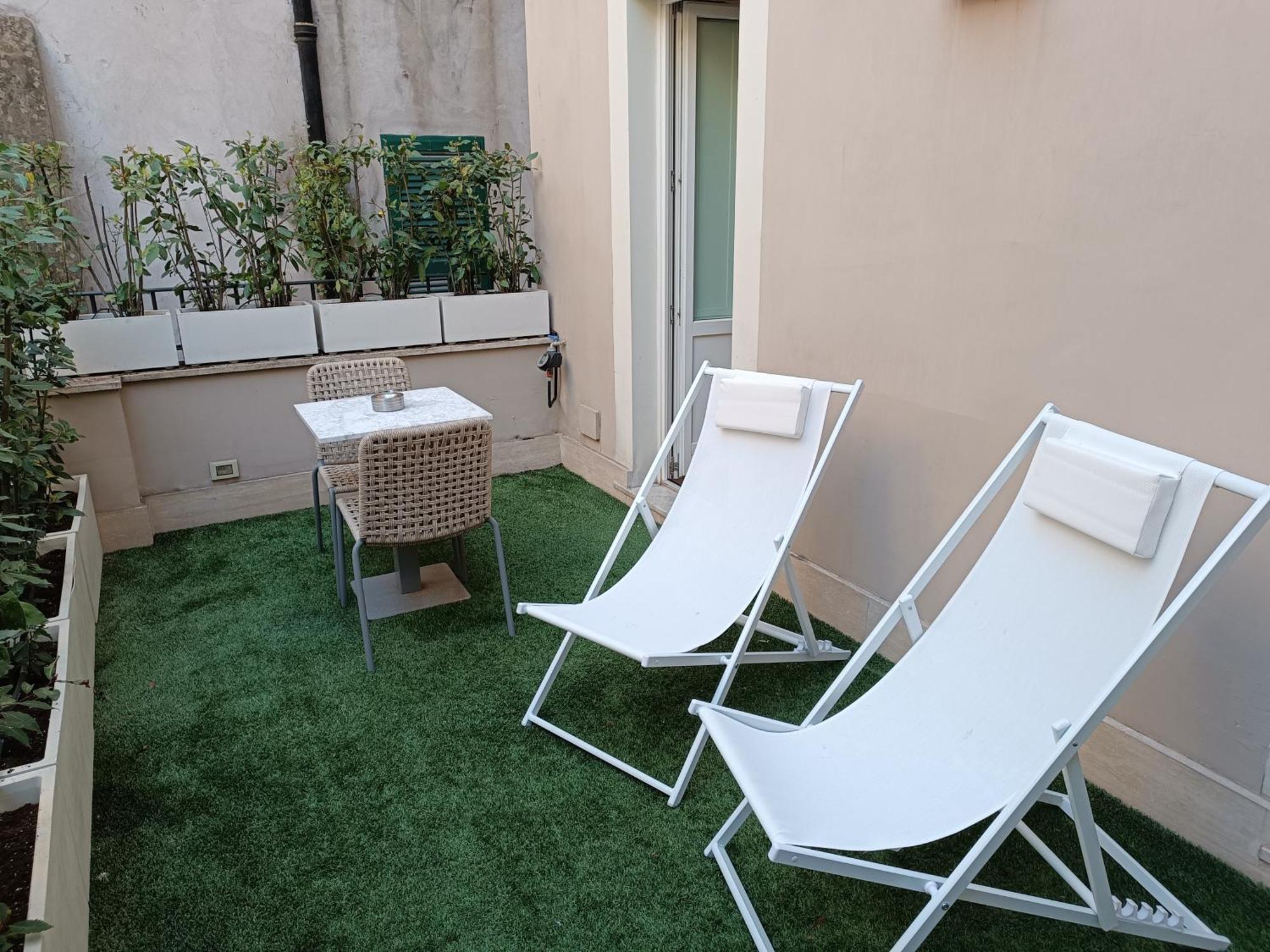 Gasthuis Nikis Collection Trastevere